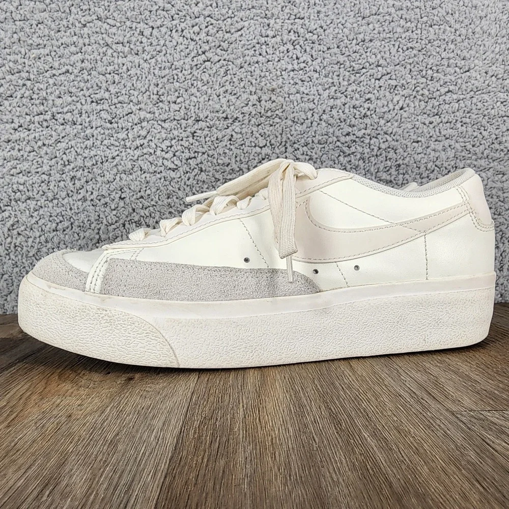 Nike Blazer‎ Low Platform Women's 9.5 Sneakers Off White Leather Suede Shoes